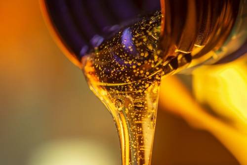 What is Oil Contamination in Oil Circulation Systems/Lube Oil Console/Skids?